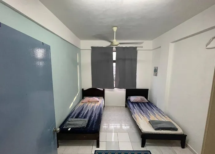 Whispering Woods 3 Rooms & Netflix By Ezyroom Melaka