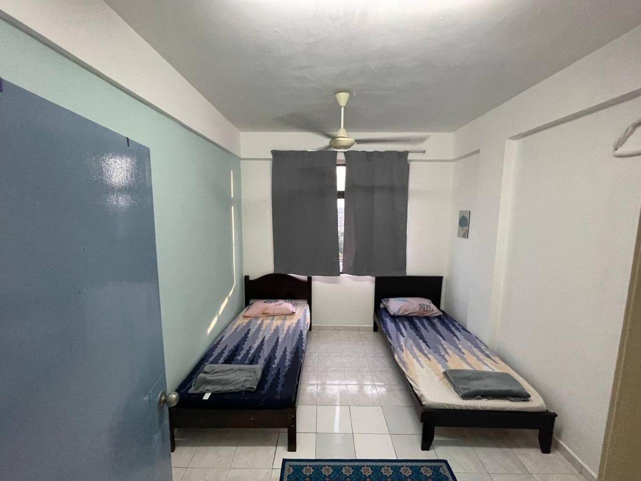 Whispering Woods 3 & Netflix By Ezyroom Melaka *