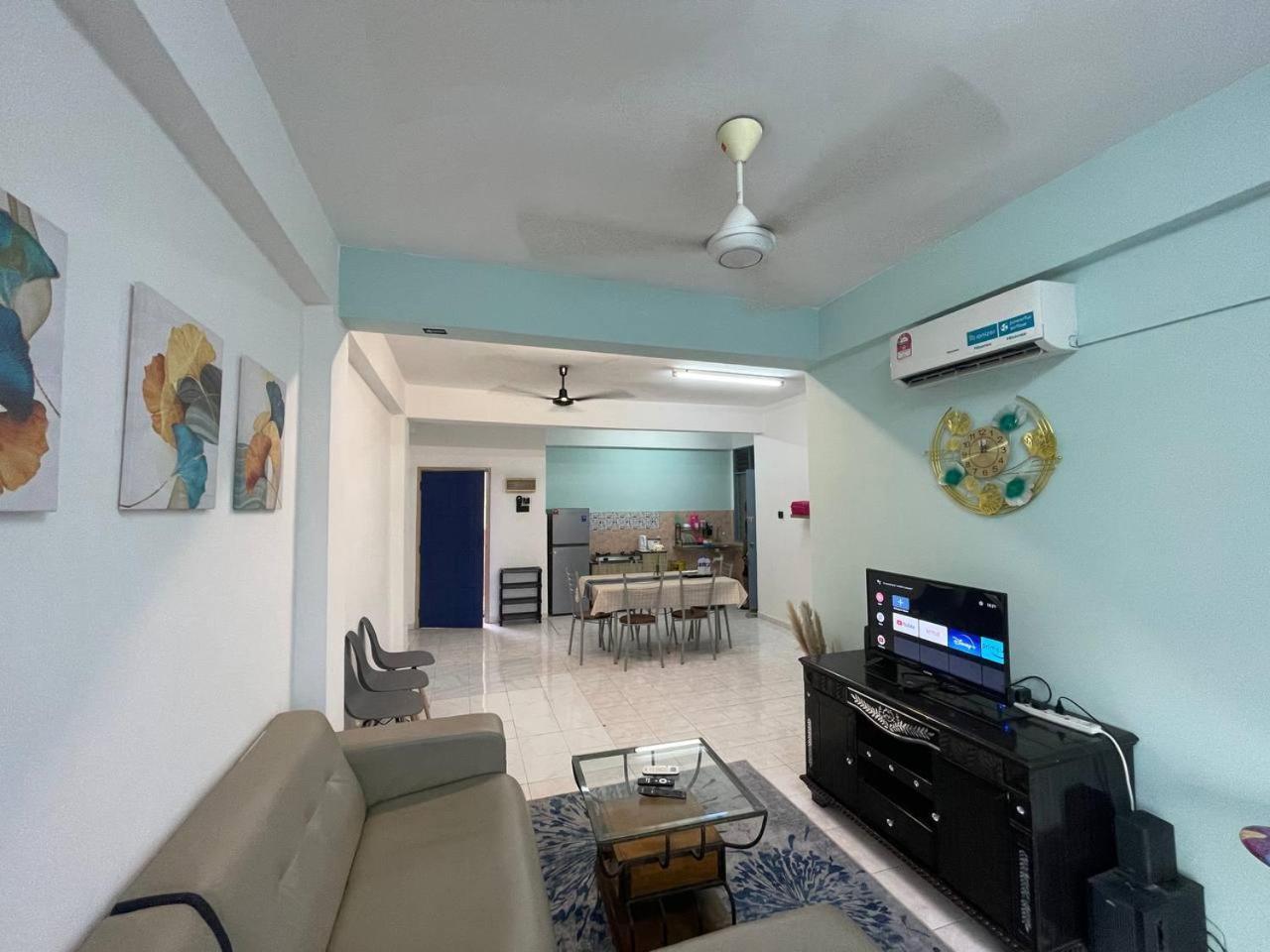 Whispering Woods 3 & Netflix By Ezyroom Melaka